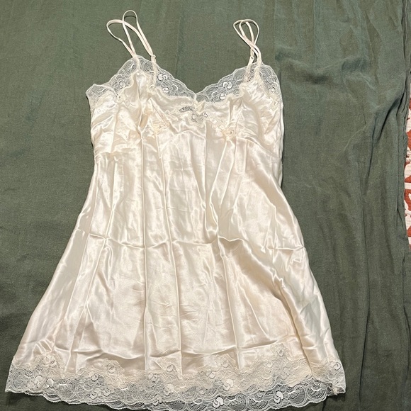 Only Hearts Cream Silk Chemise - Picture 1 of 3
